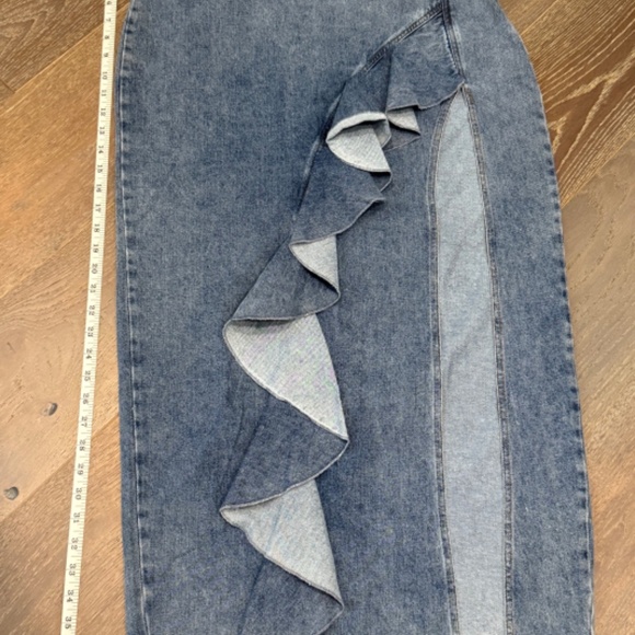NWOT Denim Rosette Set, Halter and Maxi Skirt with Slit Size L - Picture 7 of 16